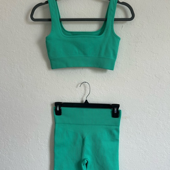 Green Ribbed Women's Intimate Set - Picture 2 of 4